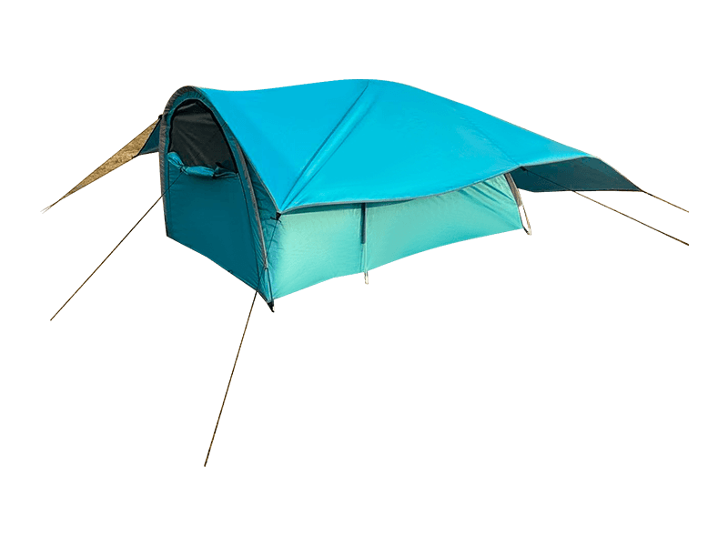 Namiot kempingowy z łóżkiem typu pickup na zewnątrz