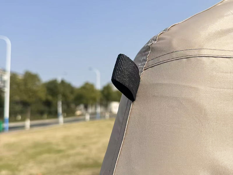 Namiot kempingowy montowany z tyłu samochodu Namiot kempingowy montowany z tyłu samochodu